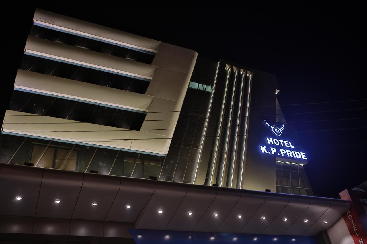 جالجاون Hotel K P Pride المظهر الخارجي الصورة