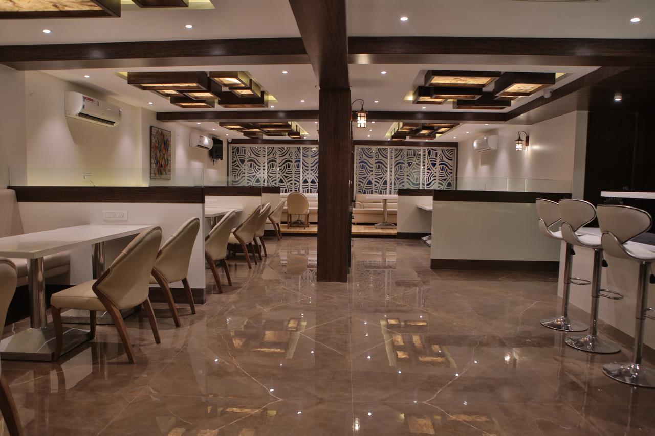 جالجاون Hotel K P Pride المظهر الخارجي الصورة