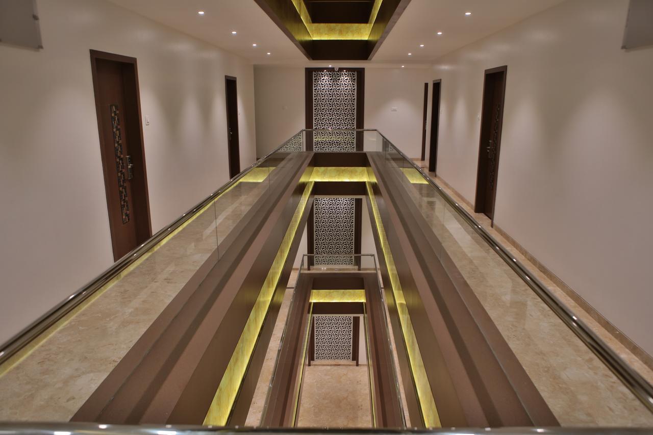 جالجاون Hotel K P Pride المظهر الخارجي الصورة